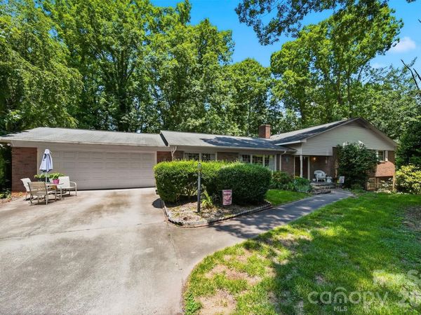200 Westwood Drive , Morganton, NC 28655