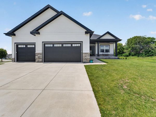 1101 Ballweg Lane, Waunakee, WI 53597