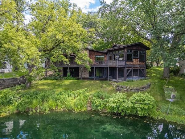 1794 26th Avenue NW, New Brighton, MN 55112