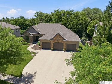 3110 N 194 Street, Elkhorn, NE 68022