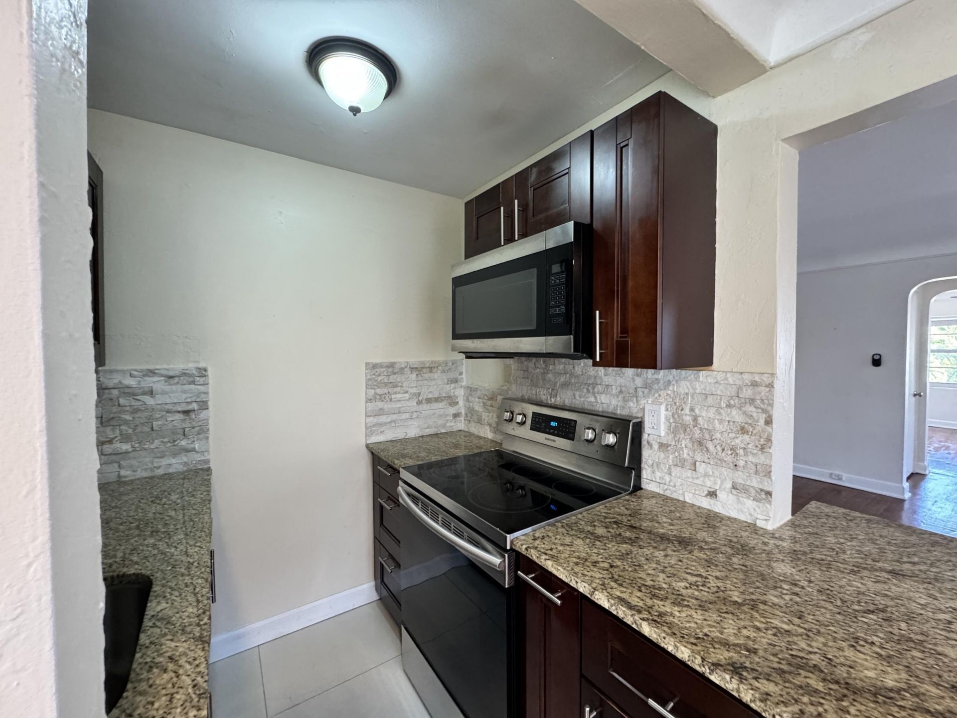 14 S M Street, Unit 3, Lake Worth Beach, FL 33460 Photo