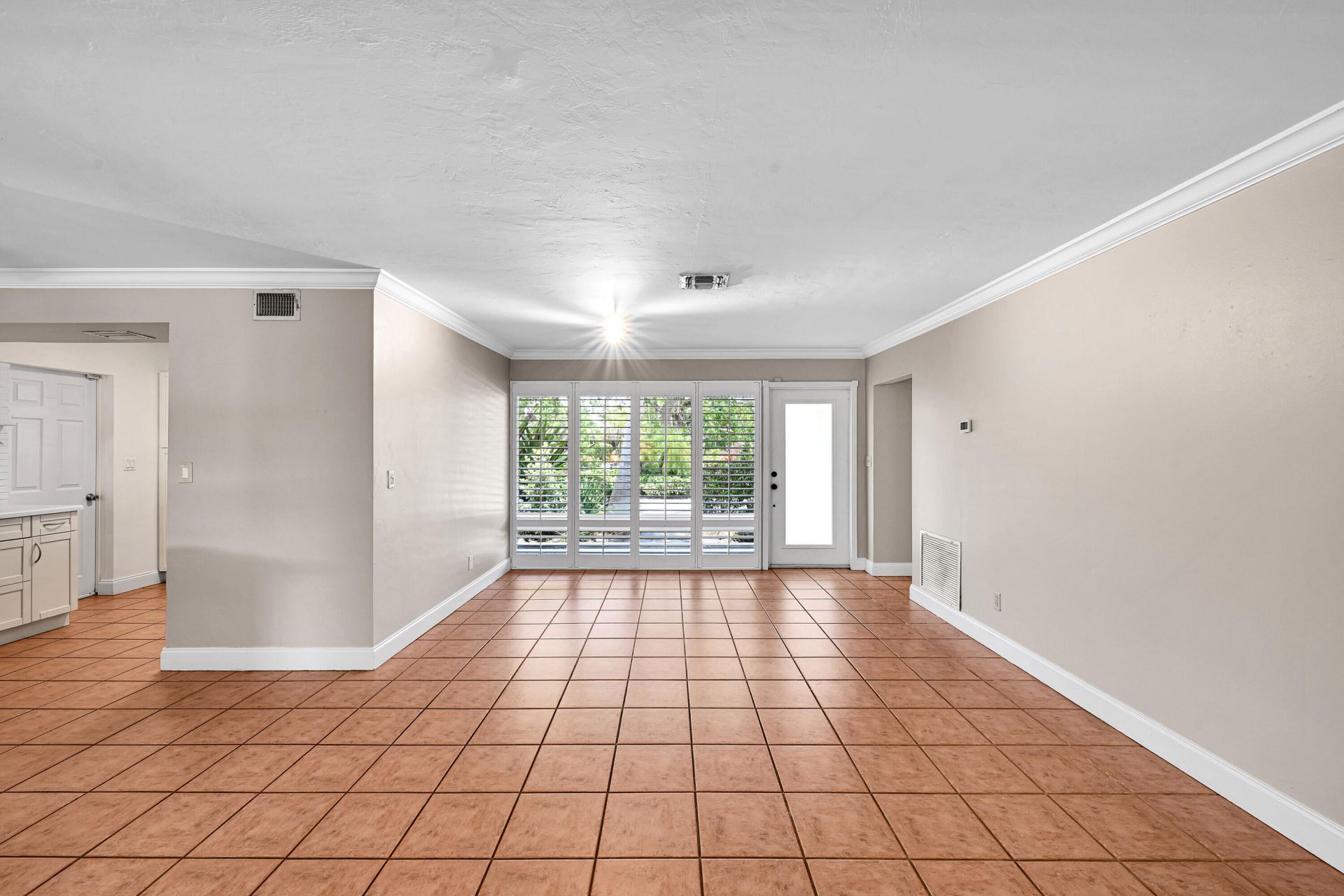 901 SE 12th Avenue, Deerfield Beach, FL 33441 Photo
