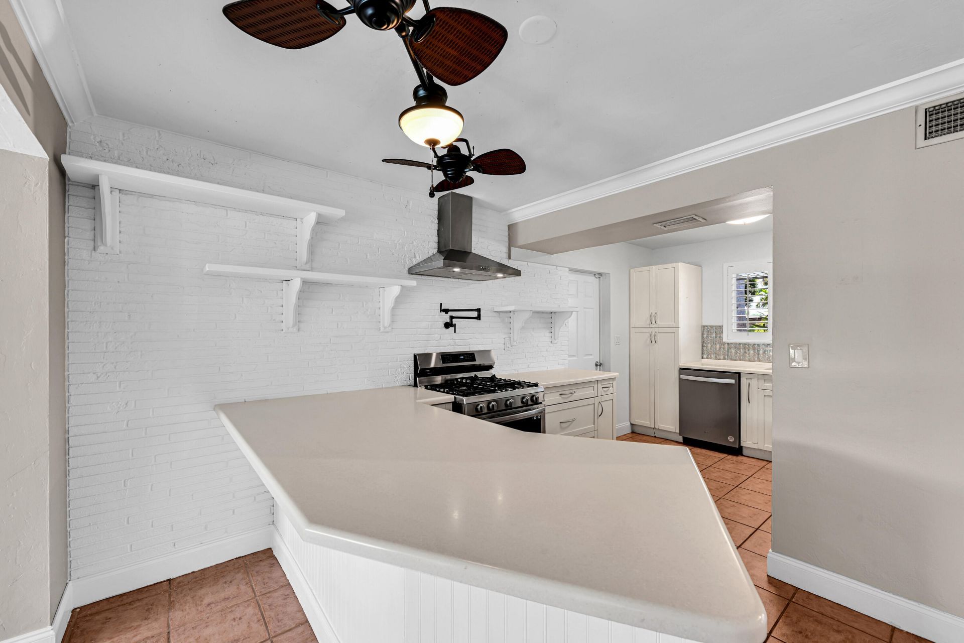 901 SE 12th Avenue, Deerfield Beach, FL 33441 Photo