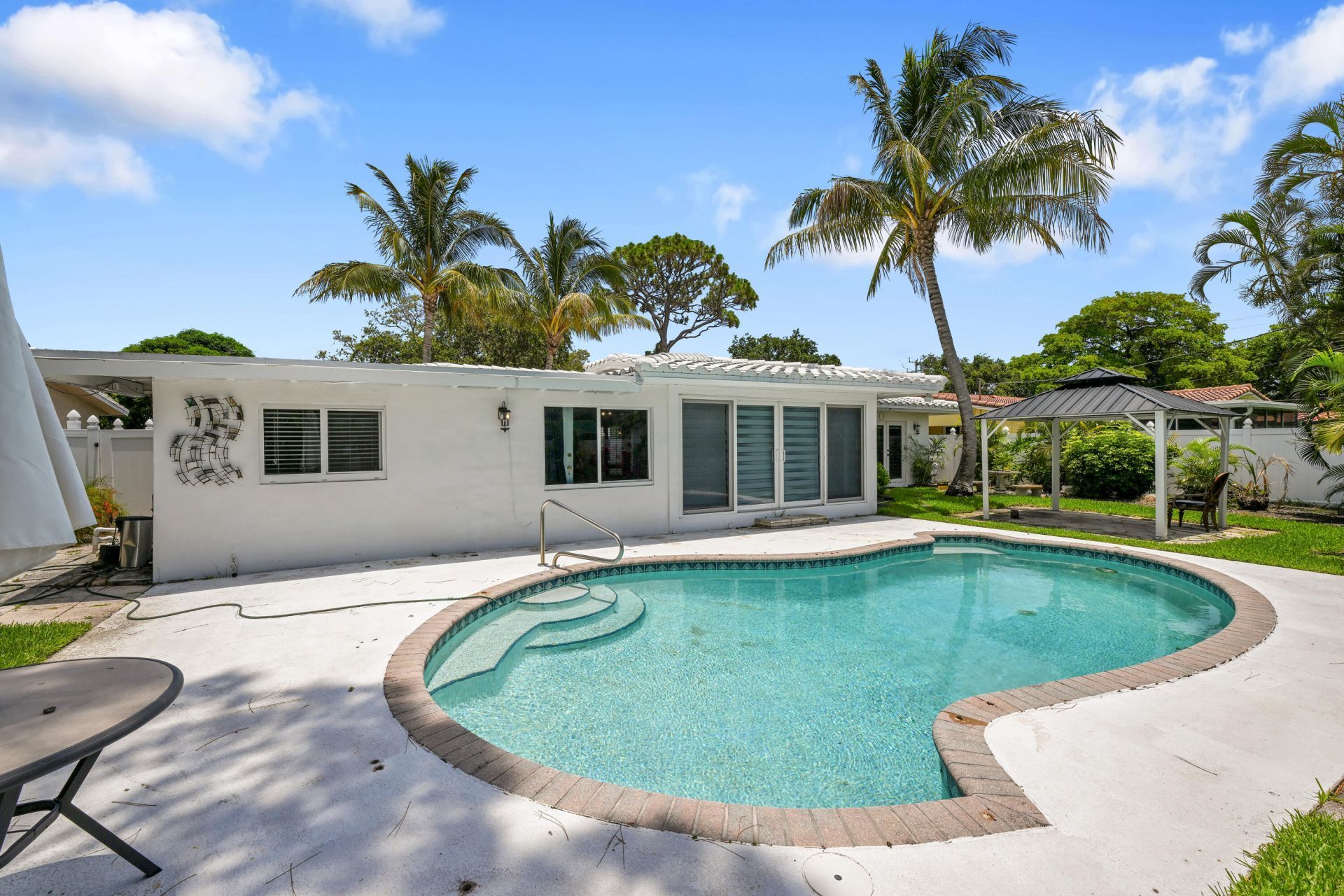 901 SE 12th Avenue, Deerfield Beach, FL 33441 Photo