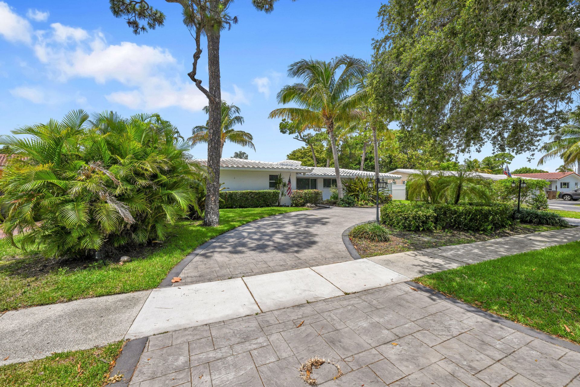 901 SE 12th Avenue, Deerfield Beach, FL 33441 Photo
