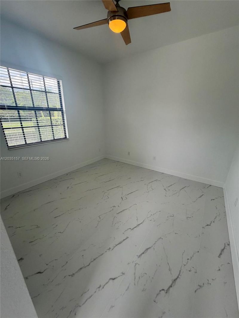 8711 NW 41st St, Cooper City, FL 33024 Photo