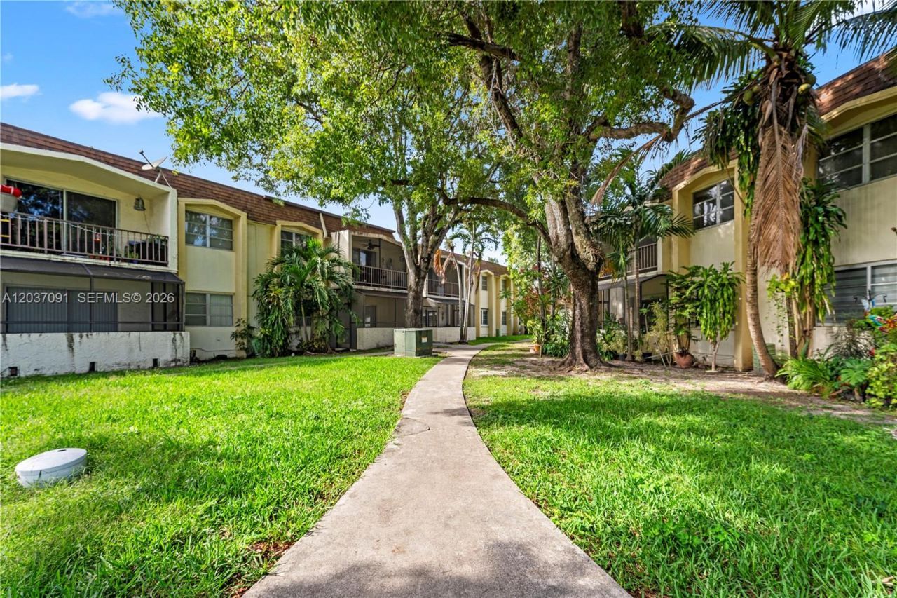 7851 Miller Dr , Unit A117, Miami, FL 33155 Photo