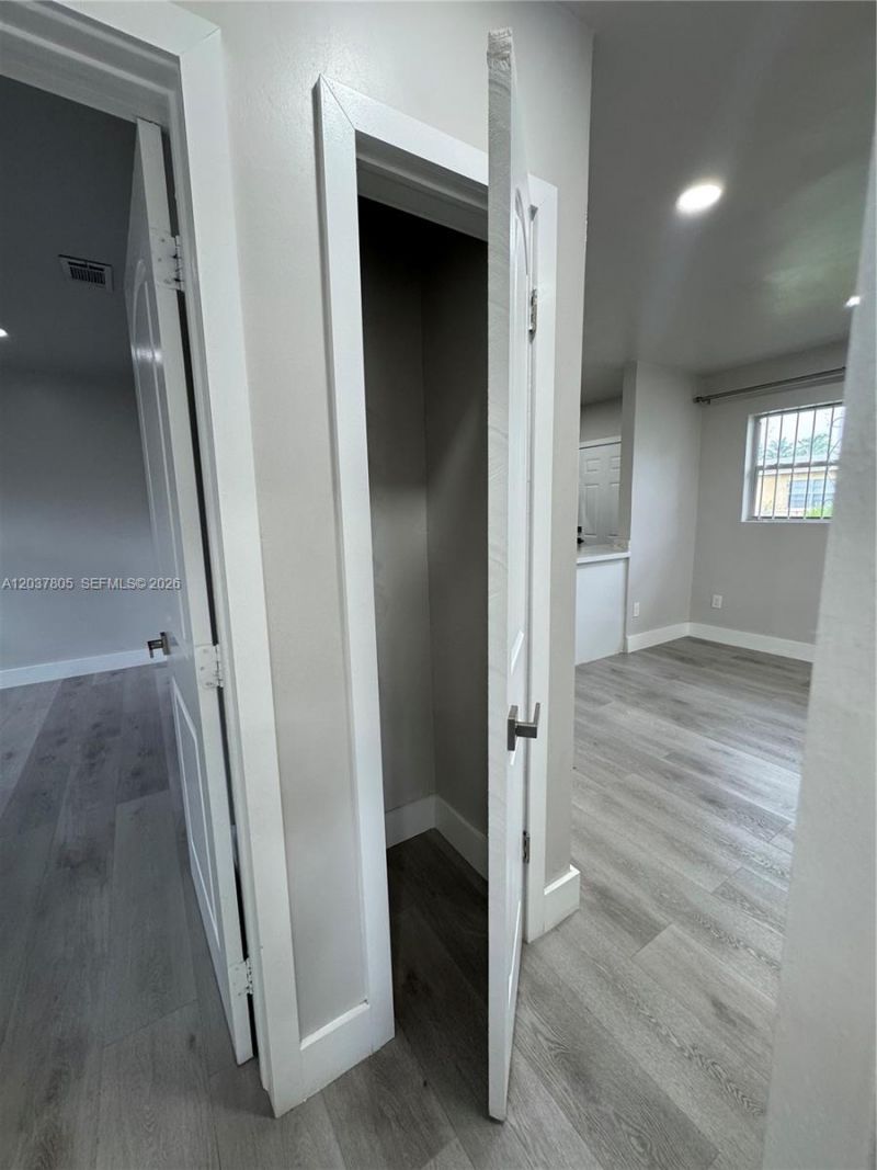 3000 NW 91st St, Unit 3001, Miami, FL 33147 Photo
