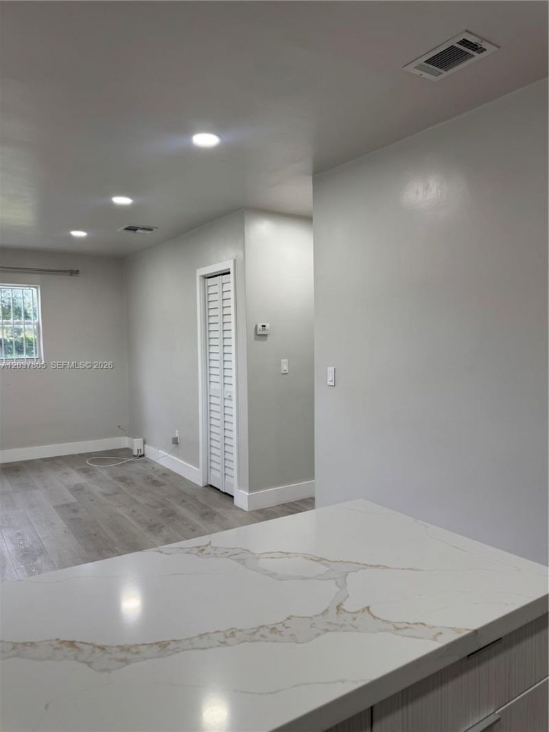 3000 NW 91st St, Unit 3001, Miami, FL 33147 Photo
