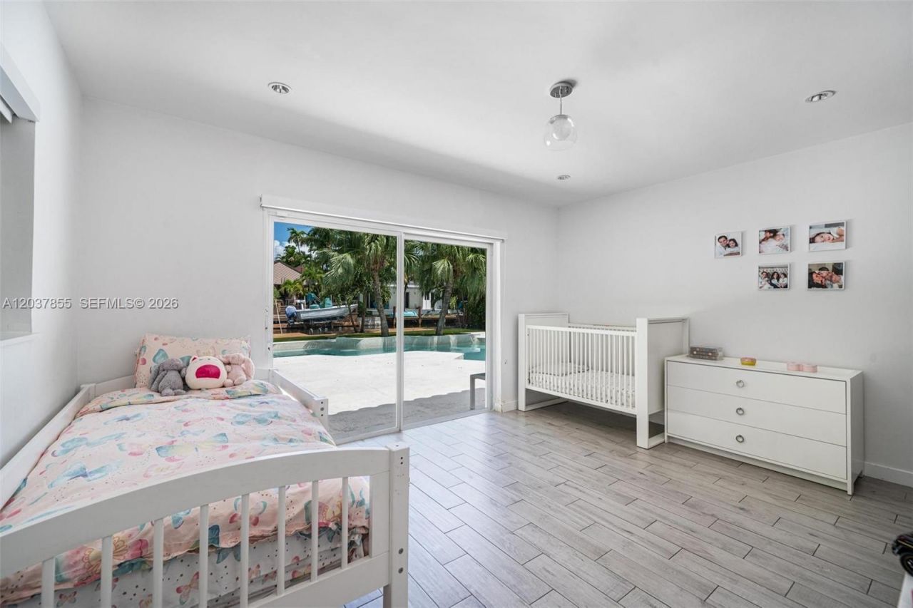 1835 Daytonia Rd , Miami Beach, FL 33141 Photo