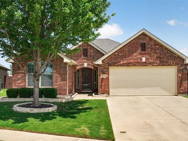 13233 Palancar Drive, Fort Worth, TX 76244