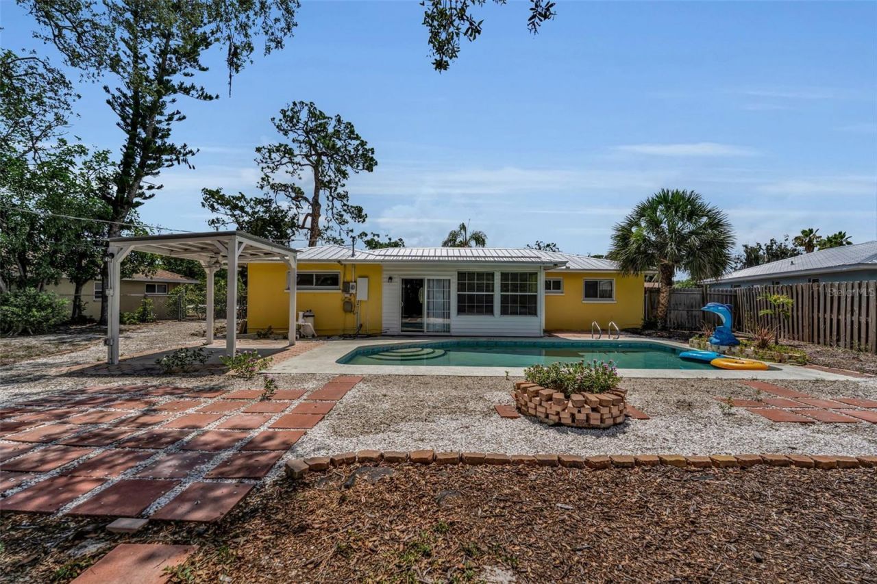 355 Mcarthur Avenue, Sarasota, FL 34243 Photo