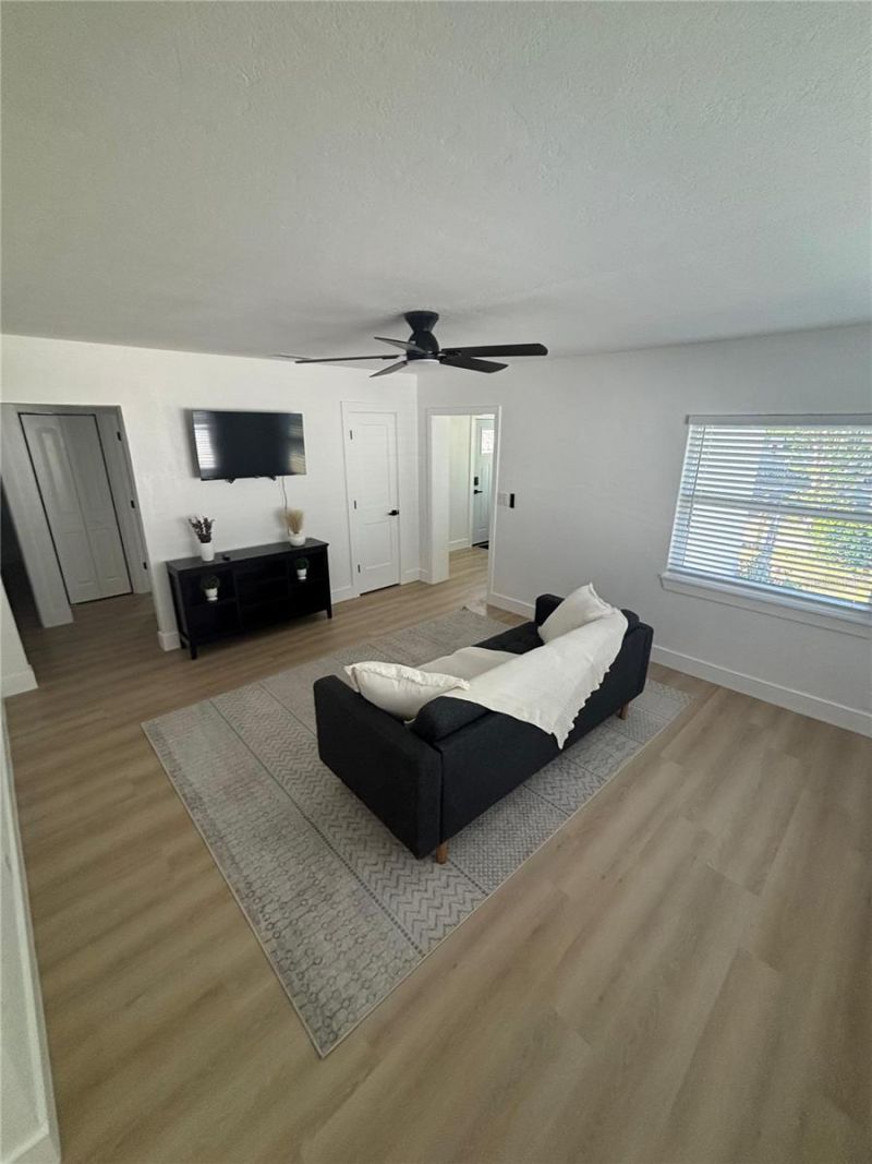 1035 15th Avenue S, Saint Petersburg, FL 33705 Photo