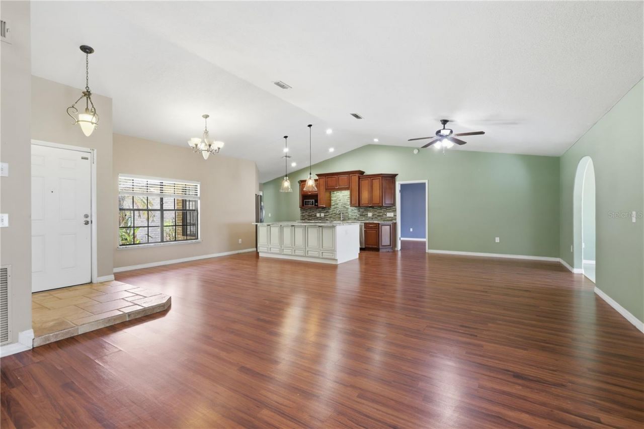 346 Riviera Drive , Debary, FL 32713 Photo