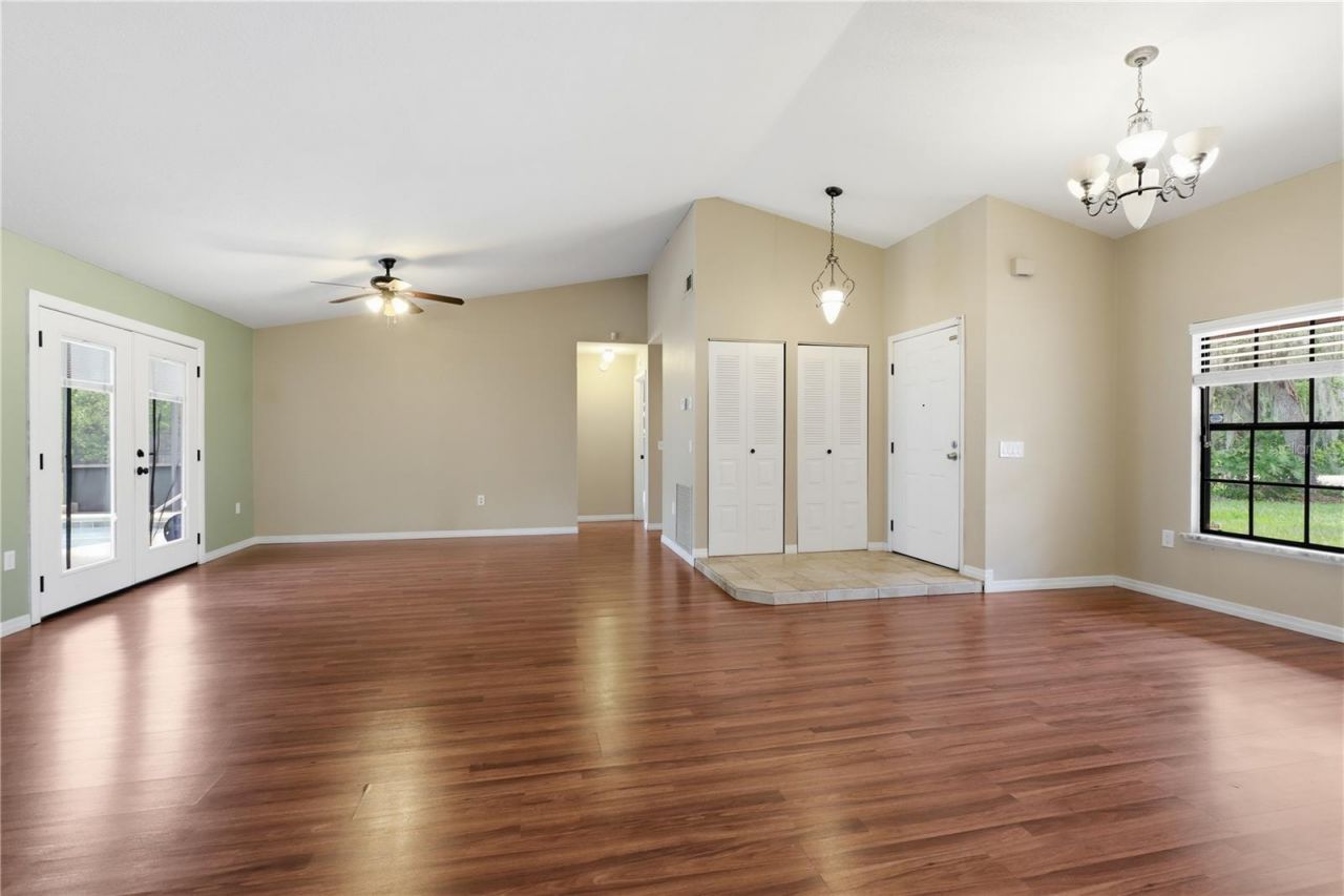 346 Riviera Drive , Debary, FL 32713 Photo