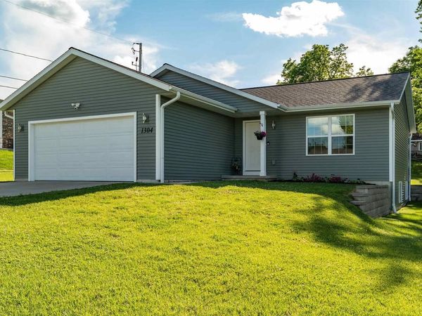 1304 N 2ND AVENUE, Wausau, WI 54401
