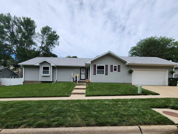 2428 Pueblo Drive, Sioux City, IA 51104