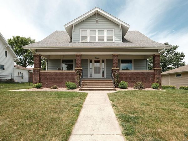 804 6th Ave, Alton, IA 51003