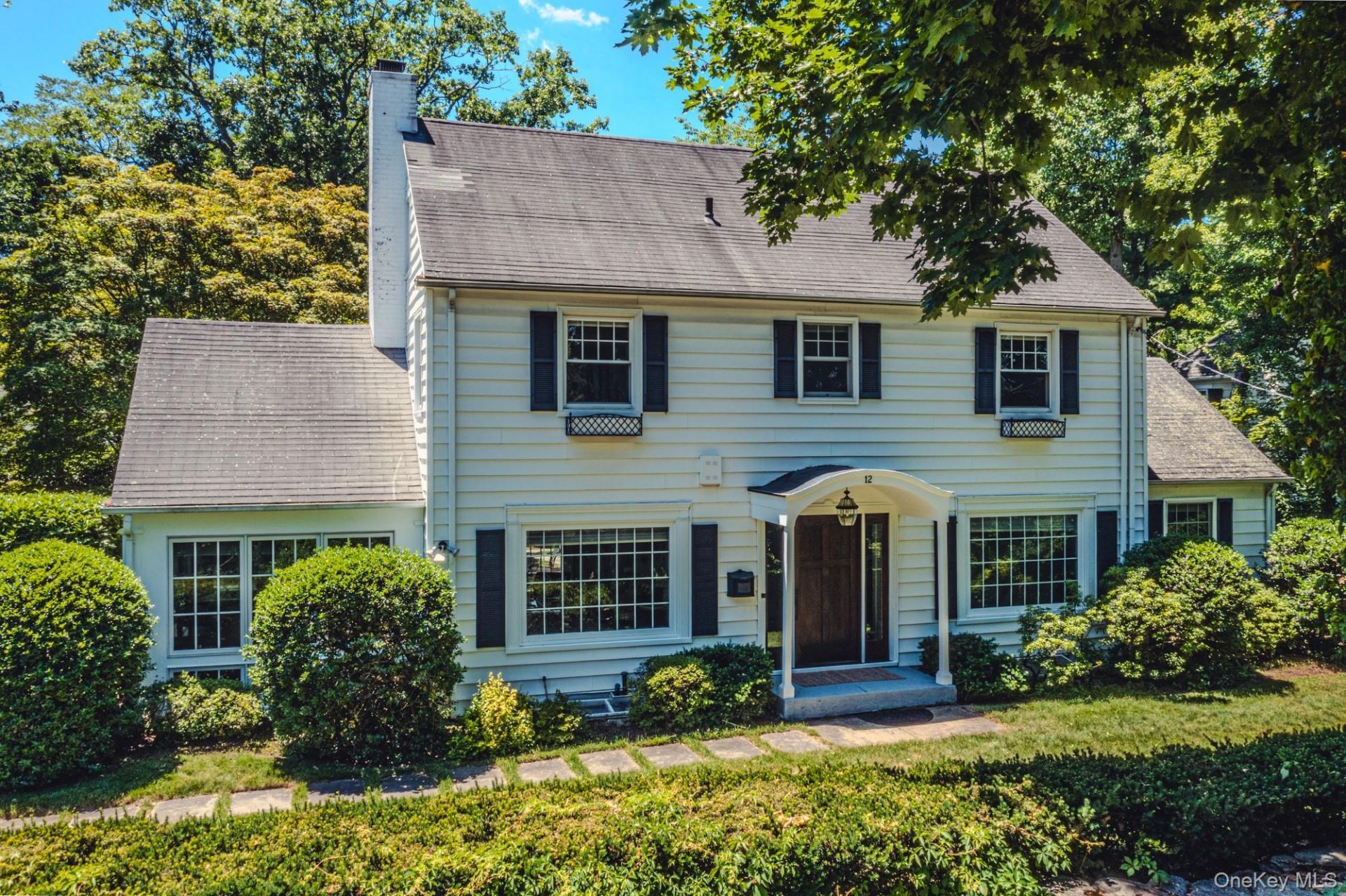 12 Drake Road, Scarsdale, NY 10583 Main Photo