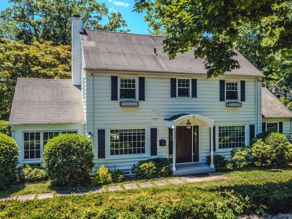 12 Drake Road, Scarsdale, NY 10583
