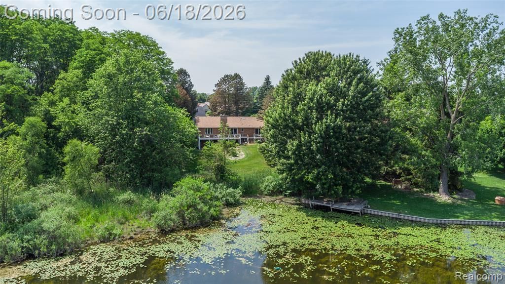 1101 S Lake Valley Drive, Fenton Township, MI 48430 Main Photo