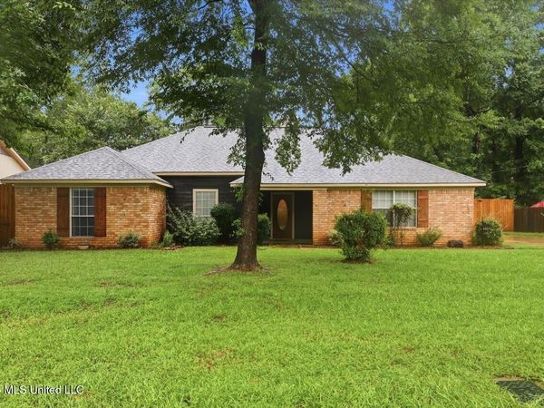 603 Parkview Drive, Richland, MS 39218