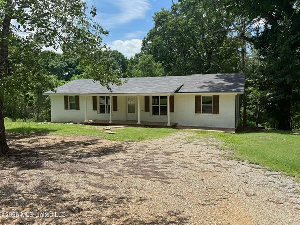 401 Potts Camp Road, Waterford, MS 38685