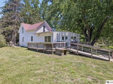 34517 Church Road, Louisville, NE 68037