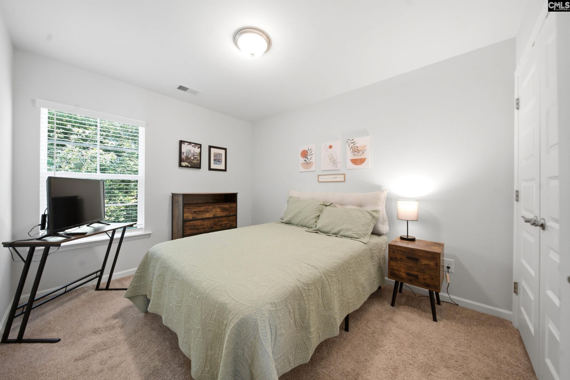 189 Northwood Street Photo 18