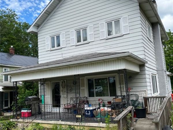802 Valier Dr , Valier, PA 15780