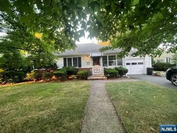 75 Delmar Avenue, GLEN ROCK, NJ 07452