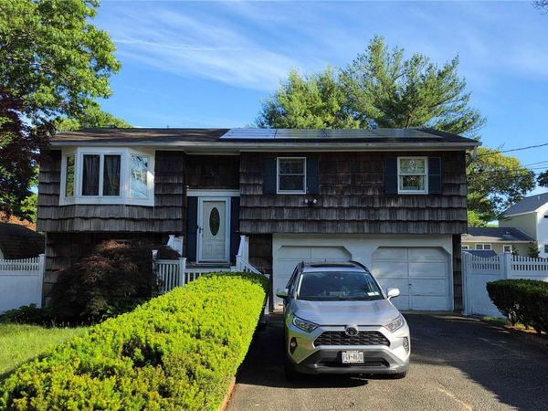 6 Smith Court, Mastic, NY 11950