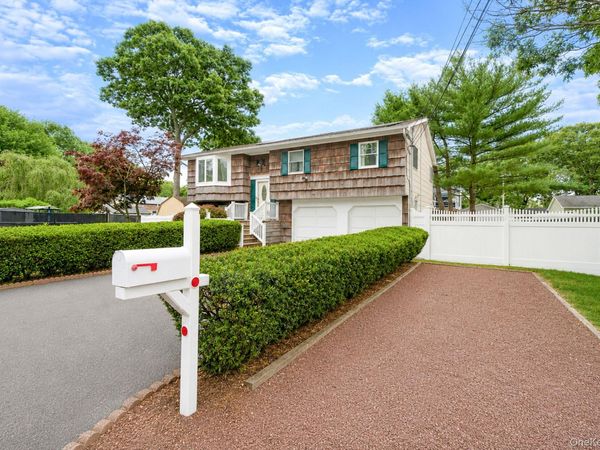 6 Smith Court, Mastic, NY 11950