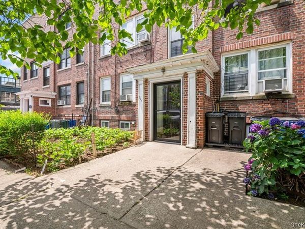 8644 123rd Street, Richmond Hill, NY 11418