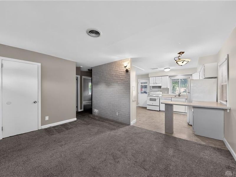 2206 Hazelton Avenue, Riverside, OH 45431 Photo 6