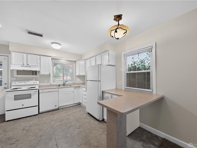 2206 Hazelton Avenue, Riverside, OH 45431 Photo 8