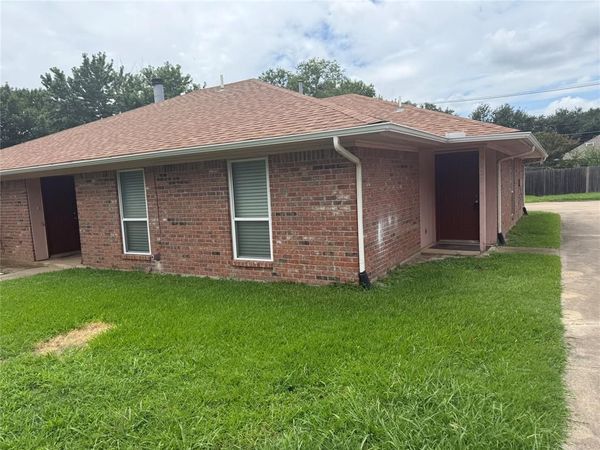 7427 Windhaven Road, North Richland Hills, TX 76182
