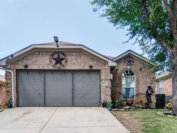 1010 Savage Drive, Denton, TX 76207