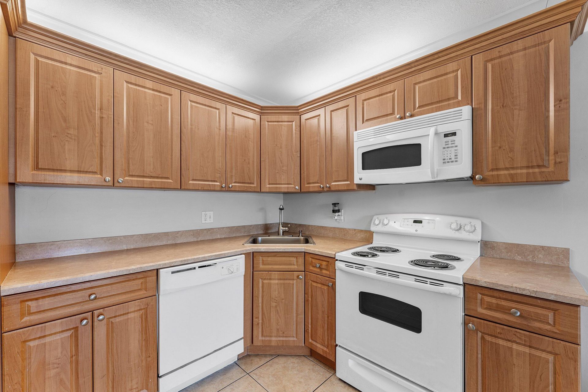 1108 Green Pine Boulevard, Unit E1, West Palm Beach, FL 33409 Photo