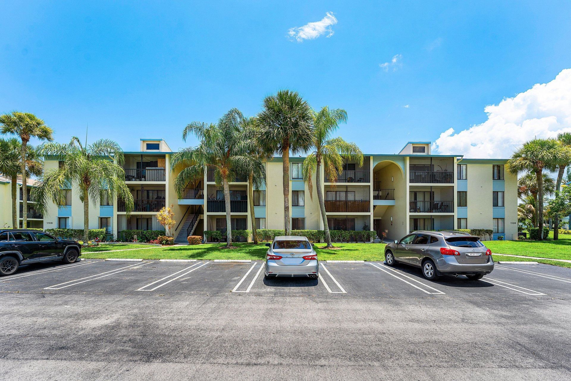 1108 Green Pine Boulevard, Unit E1, West Palm Beach, FL 33409 Photo