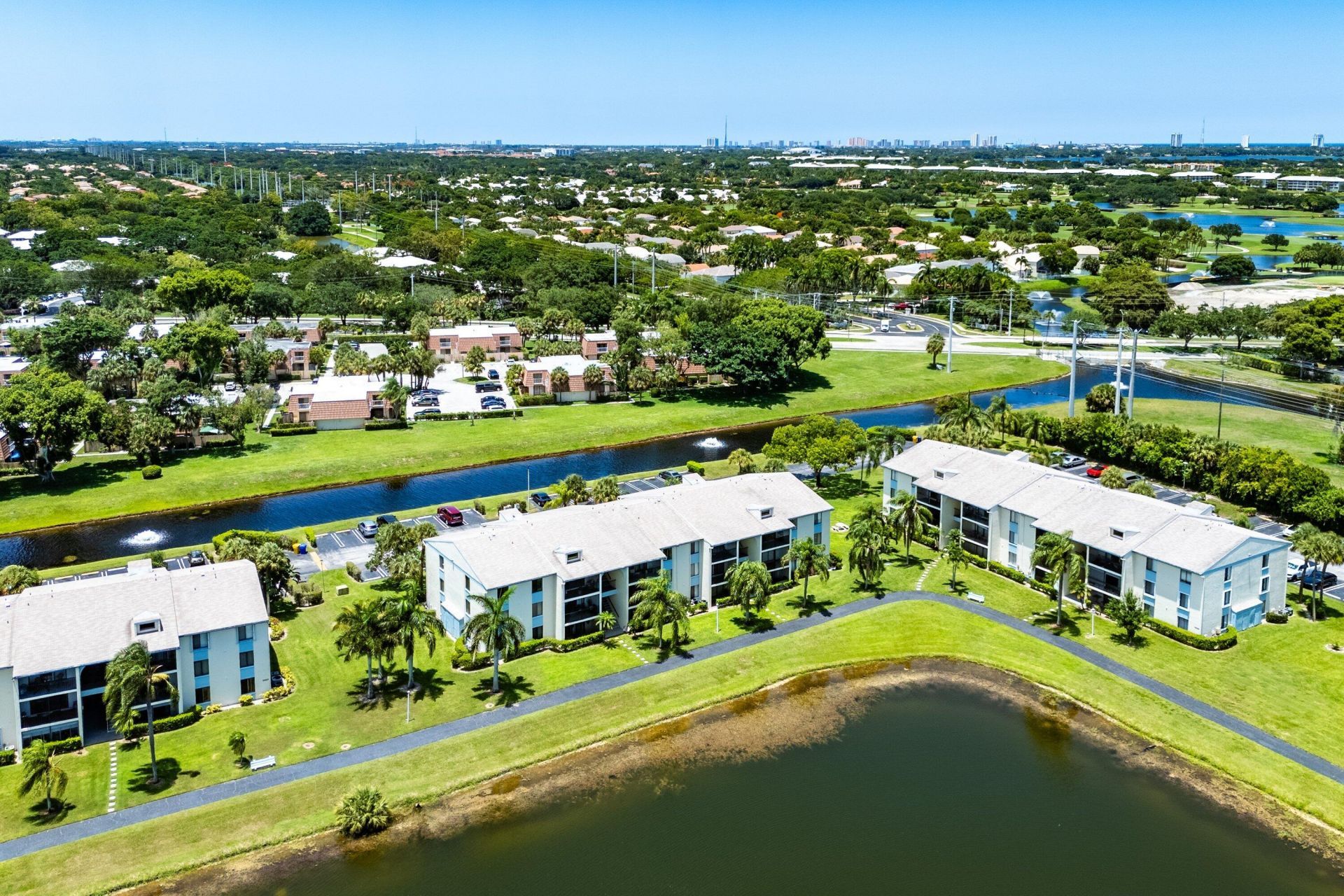 1108 Green Pine Boulevard, Unit E1, West Palm Beach, FL 33409 Photo