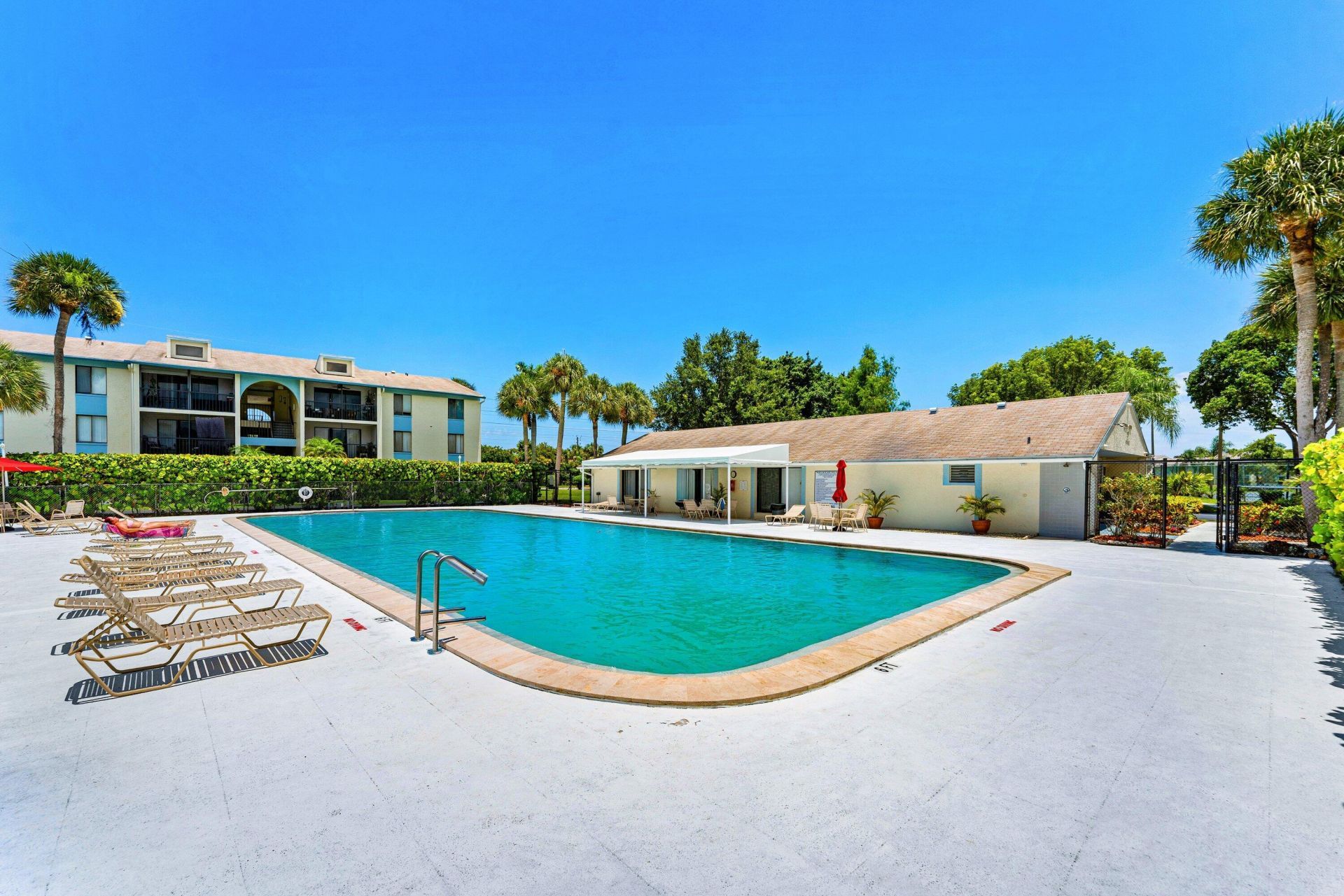 1108 Green Pine Boulevard, Unit E1, West Palm Beach, FL 33409 Photo