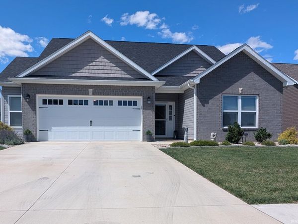 2710 Seattle Slew Lane, Kokomo, IN 46901