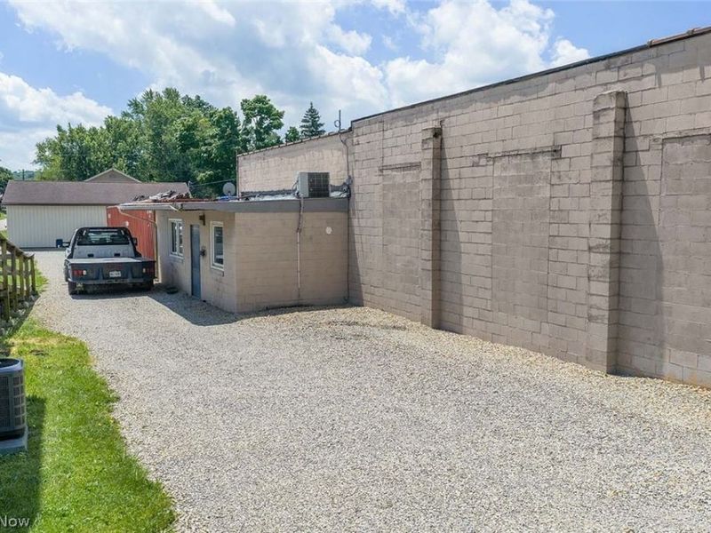 514 Trenton Avenue , Uhrichsville, OH 44683 Photo 8