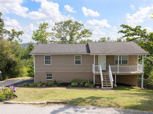 4000 Shady Oak Drive, Ooltewah, TN 37363