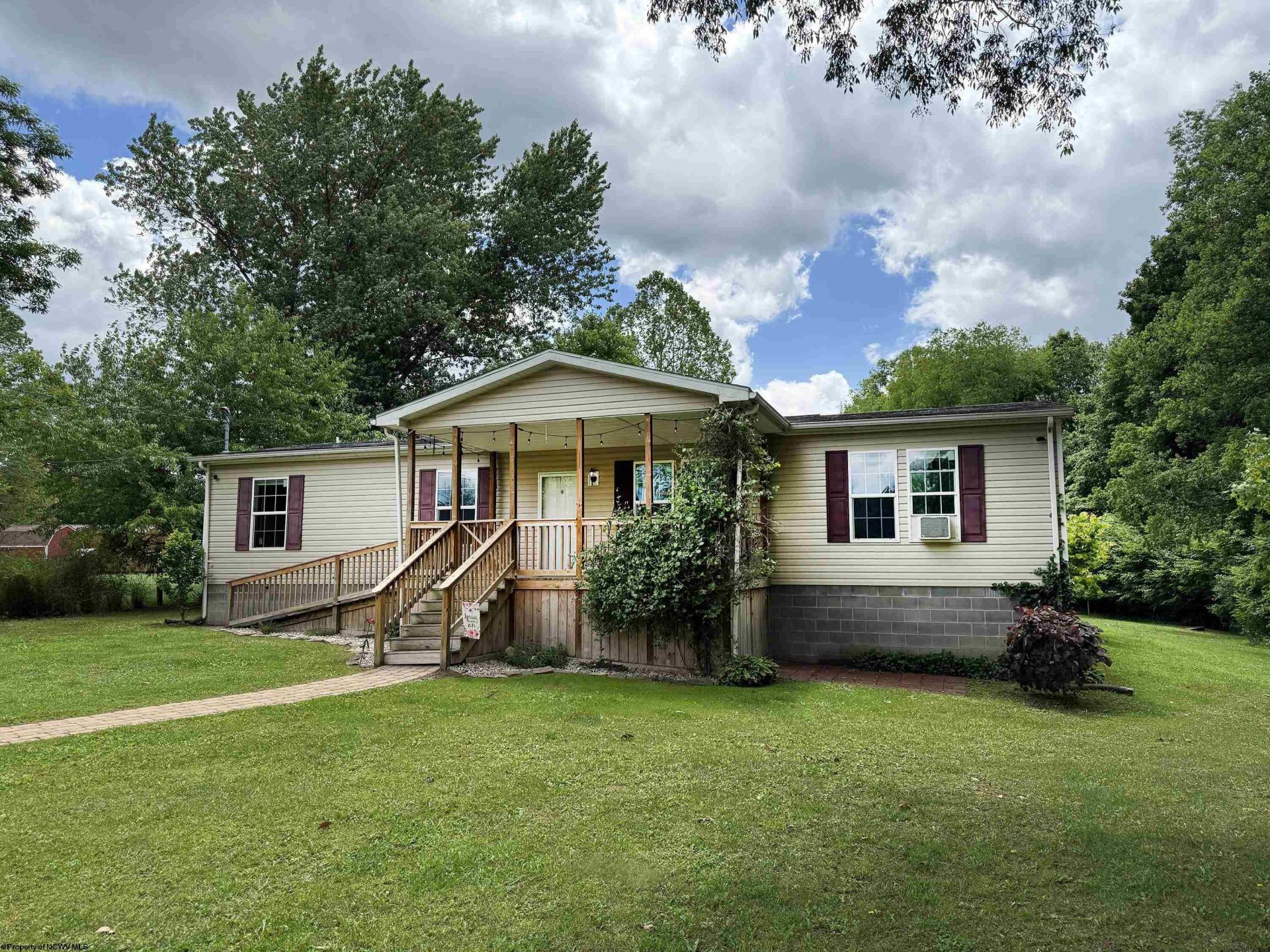 137 Washboard Lane, Mill Creek, WV 26280 Main Photo