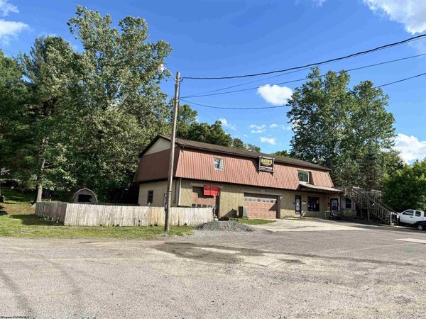 38 Morgantown , Belington, WV 26250