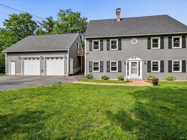 17 Almeda Lane, Hooksett, NH 03106