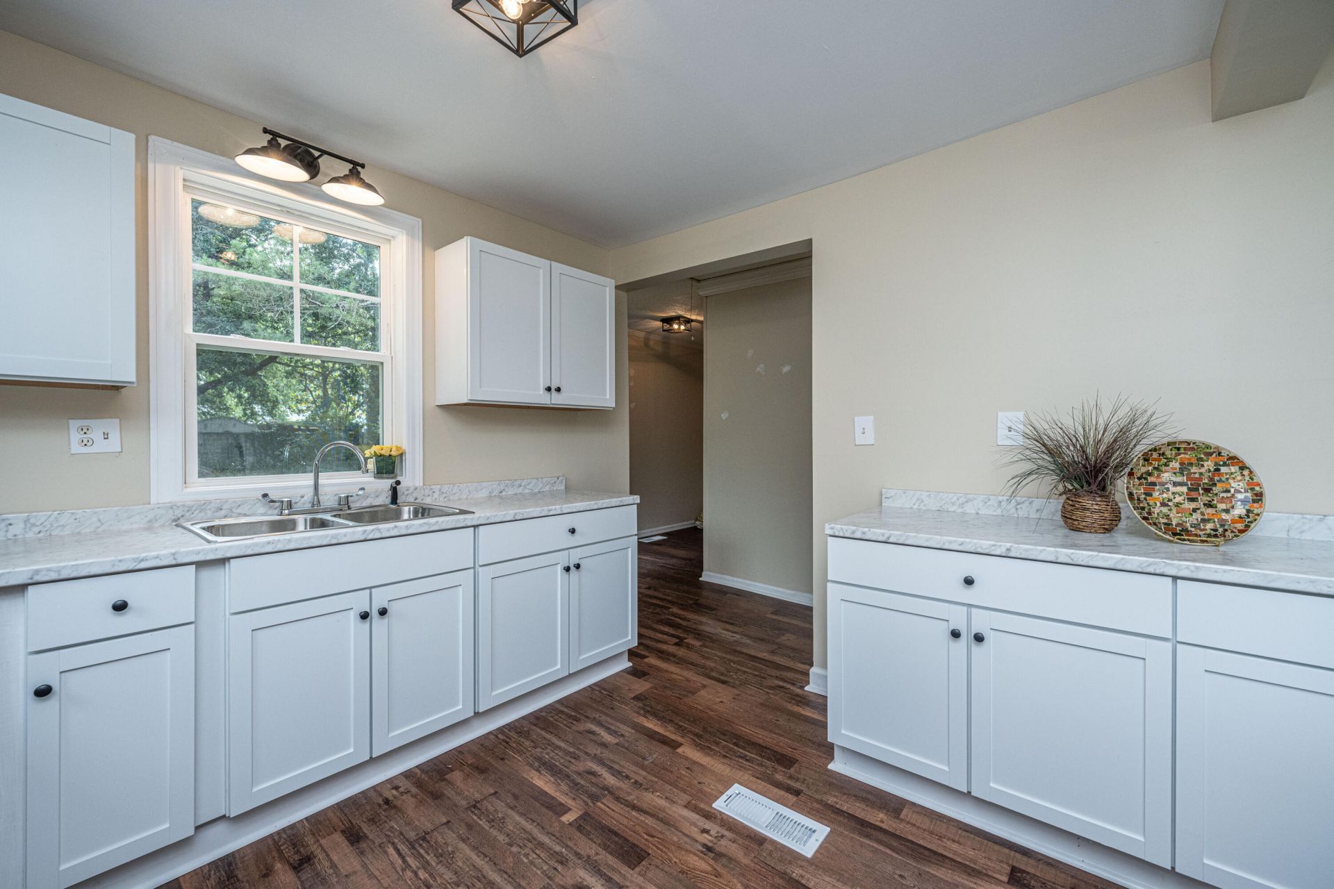 1146 Bennett Circle Photo 13
