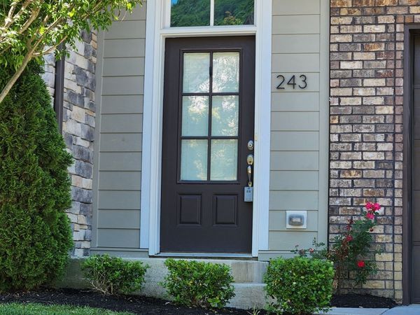 243 Stonecrest Cir , Nashville, TN 37209